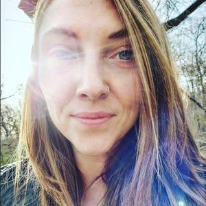 Meet your Posher, Alexandra